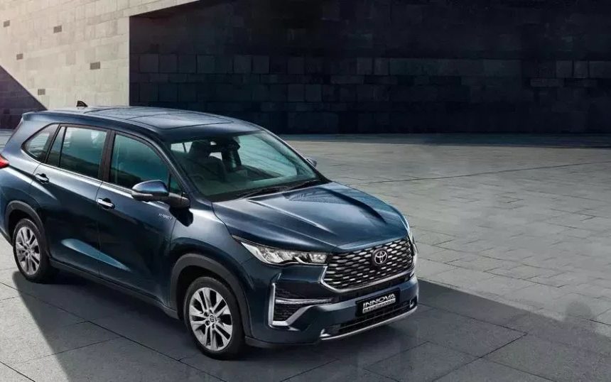 What Affects Mileage in SUVs? 7 Key Factors Explained