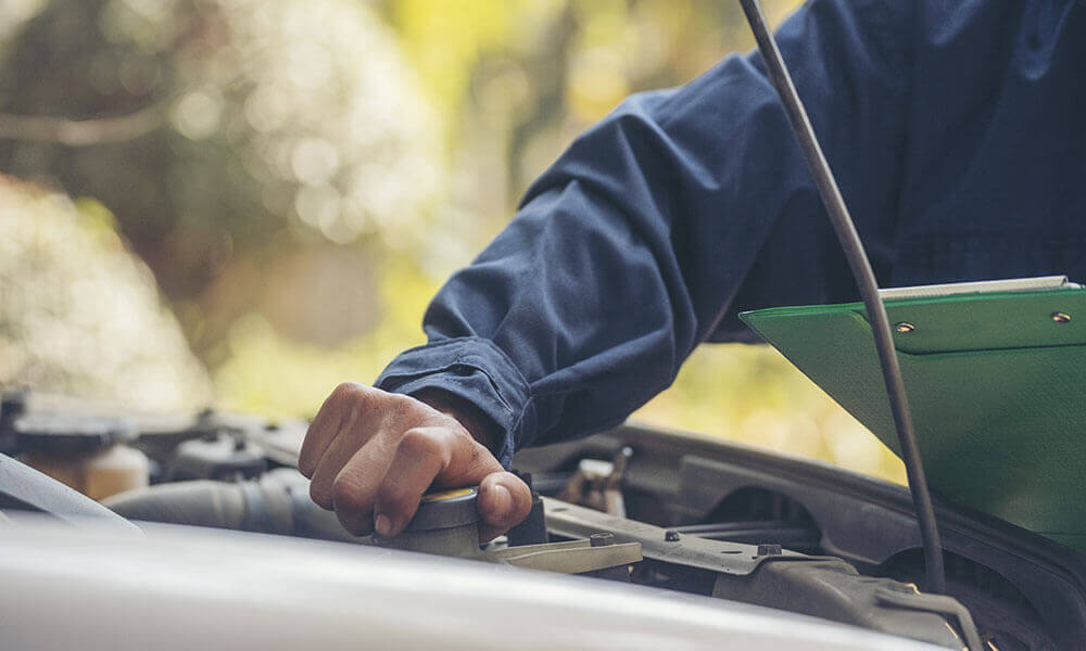 Car Oil Pressure Sensor: Essential Component for Engine Protection Systems