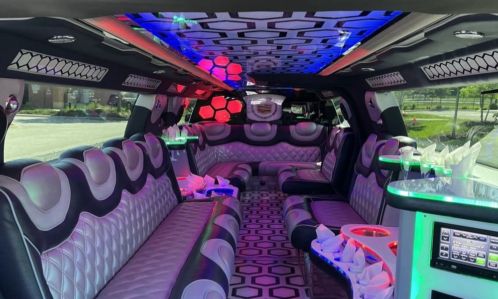 Bachelor, Bachelorette, and Birthday Parties in Phoenix, Arizona: How Chauffeur Services Turn a Good Night Into a Luxury Experience