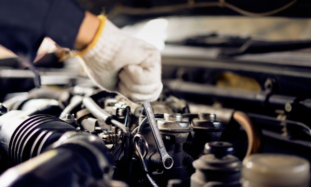 Car Transmission Fluid Flush Importance for Maintaining Smooth Automatic Transmission Operation